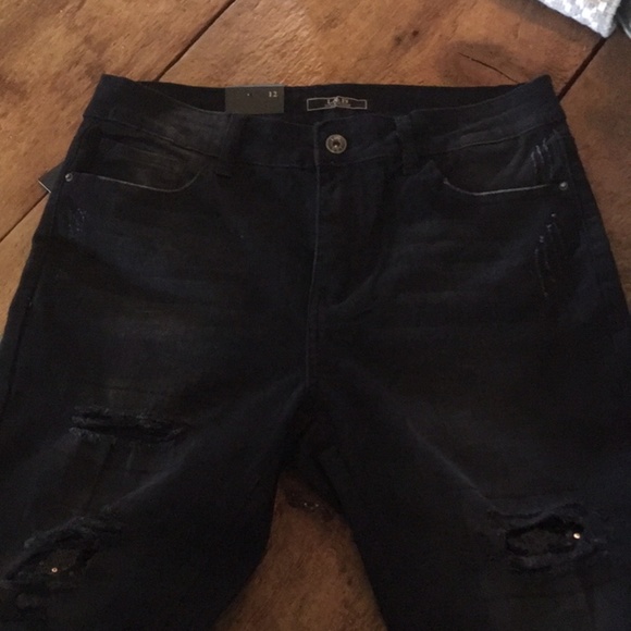 Plus sz L&B Black denim w/rips, sequins & zipper - Picture 6 of 8